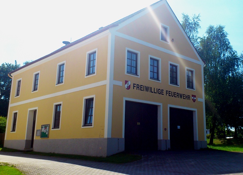 Feuerwehrhaus Buchbach