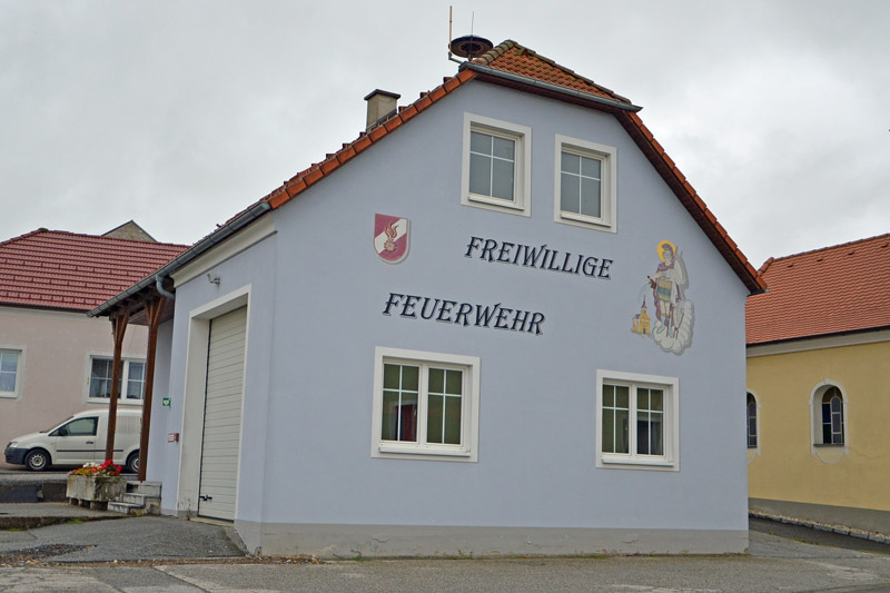 Feuerwehrhaus Schlader